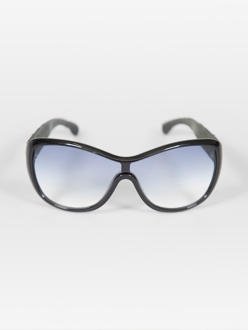 Chanel Pre-Owned Black Shield Gradient Lenses Sunglasses