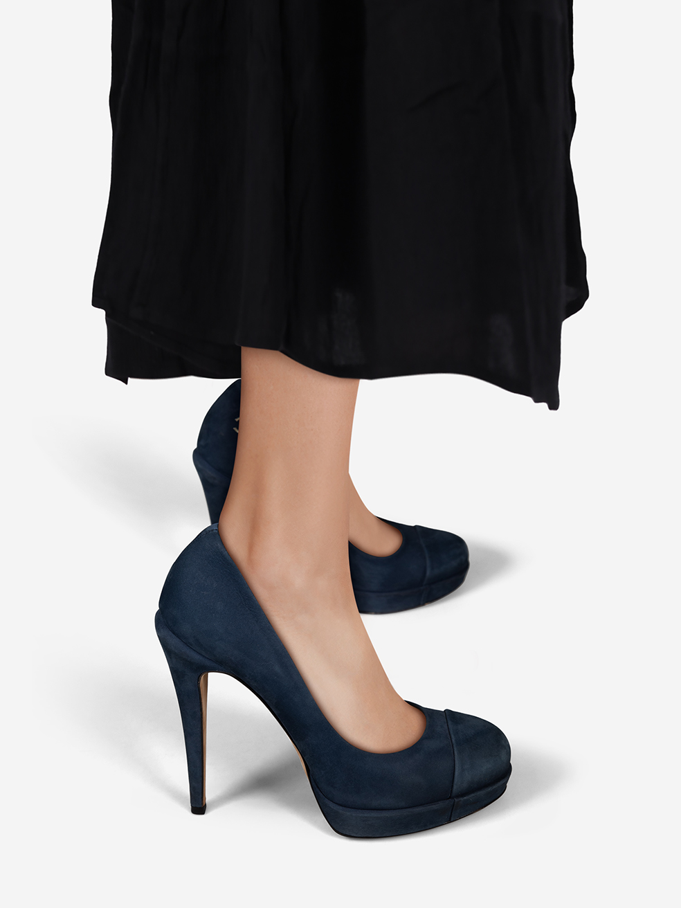 Chanel Pre-Owned Navy Platform Suede Pumps
