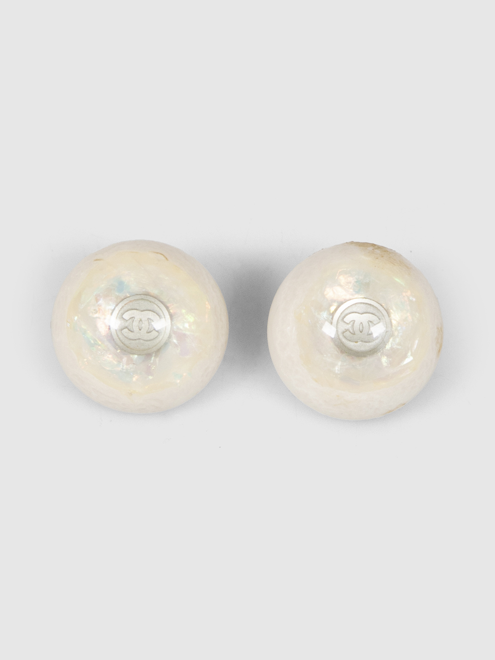 Chanel Vintage 1999 White CC Clip On Earrings