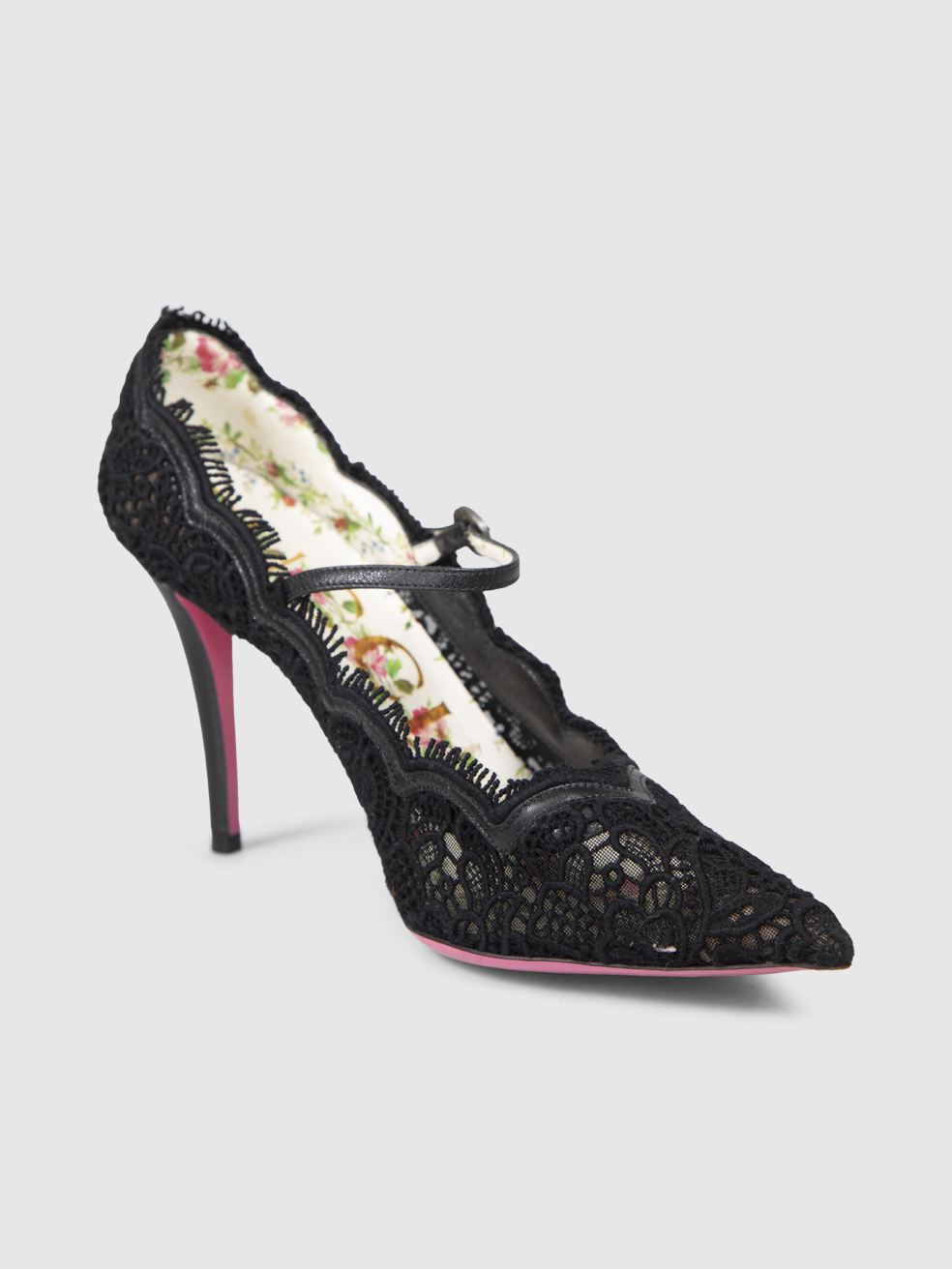 Gucci Women's Black Lace Pointed Toe Heels