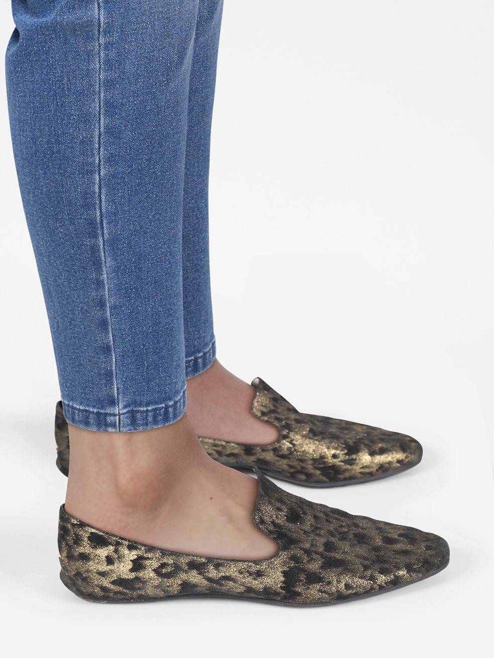 Jimmy Choo Pre-Owned Metallic Leopard Print Suede Loafers