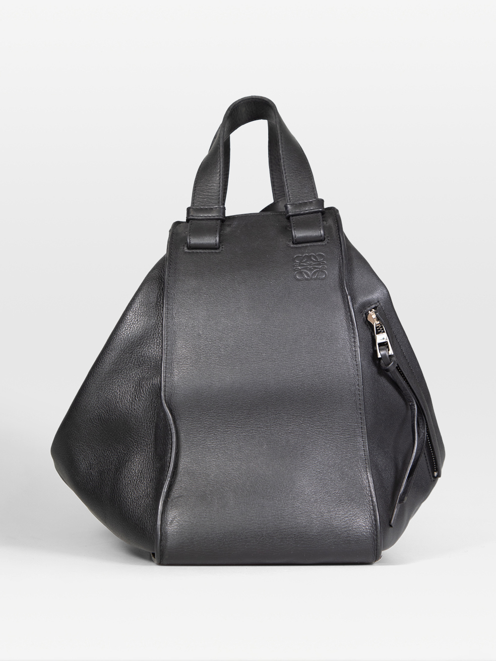 Loewe Pre-Owned Black Leather Hammock Bag