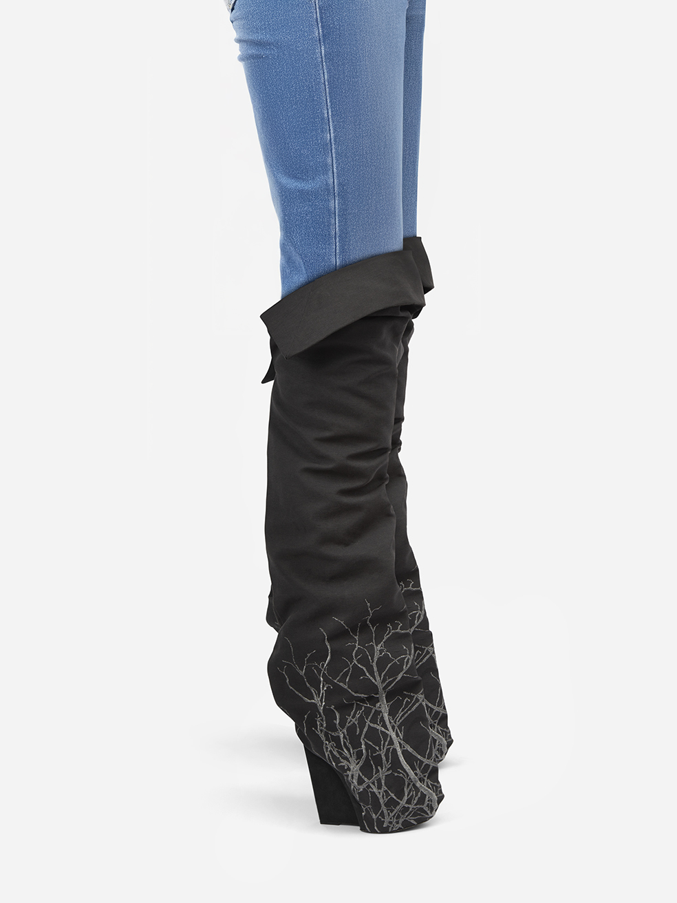 Gareth Pugh Pre-Owned Black Embroidered Over The Knee Boots