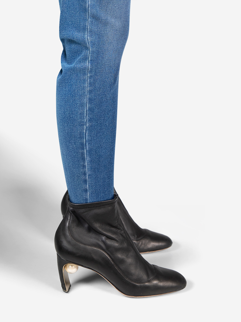 Nicholas Kirkwood Pre-Owned Black Faux Pearl Leather Boots