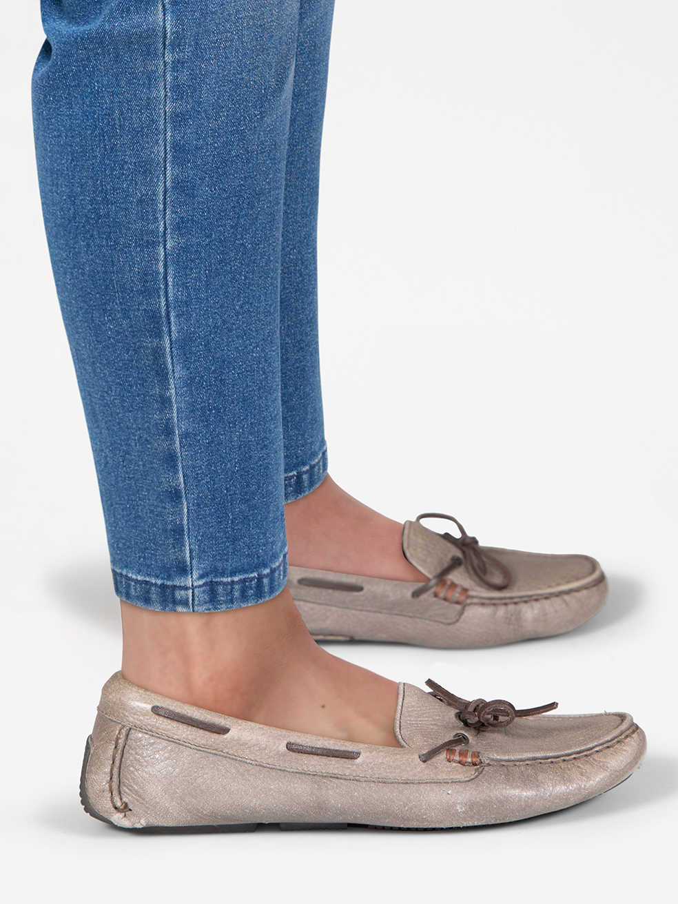 Bottega Veneta Pre-Owned Grey Leather Bow Detail Loafers