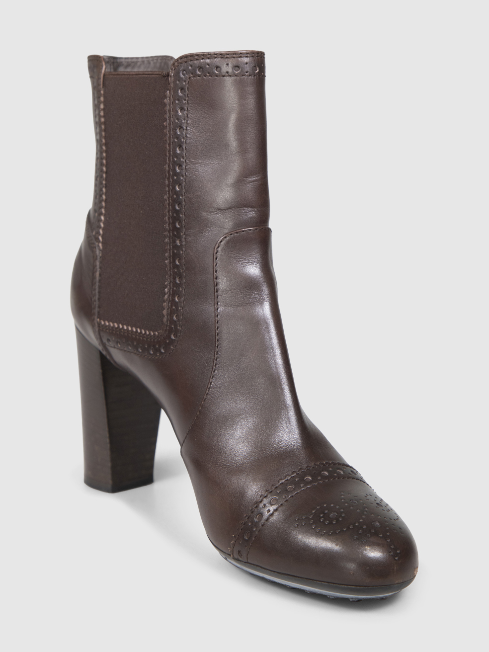 Tod's Brown Brogue Leather Ankle Boots