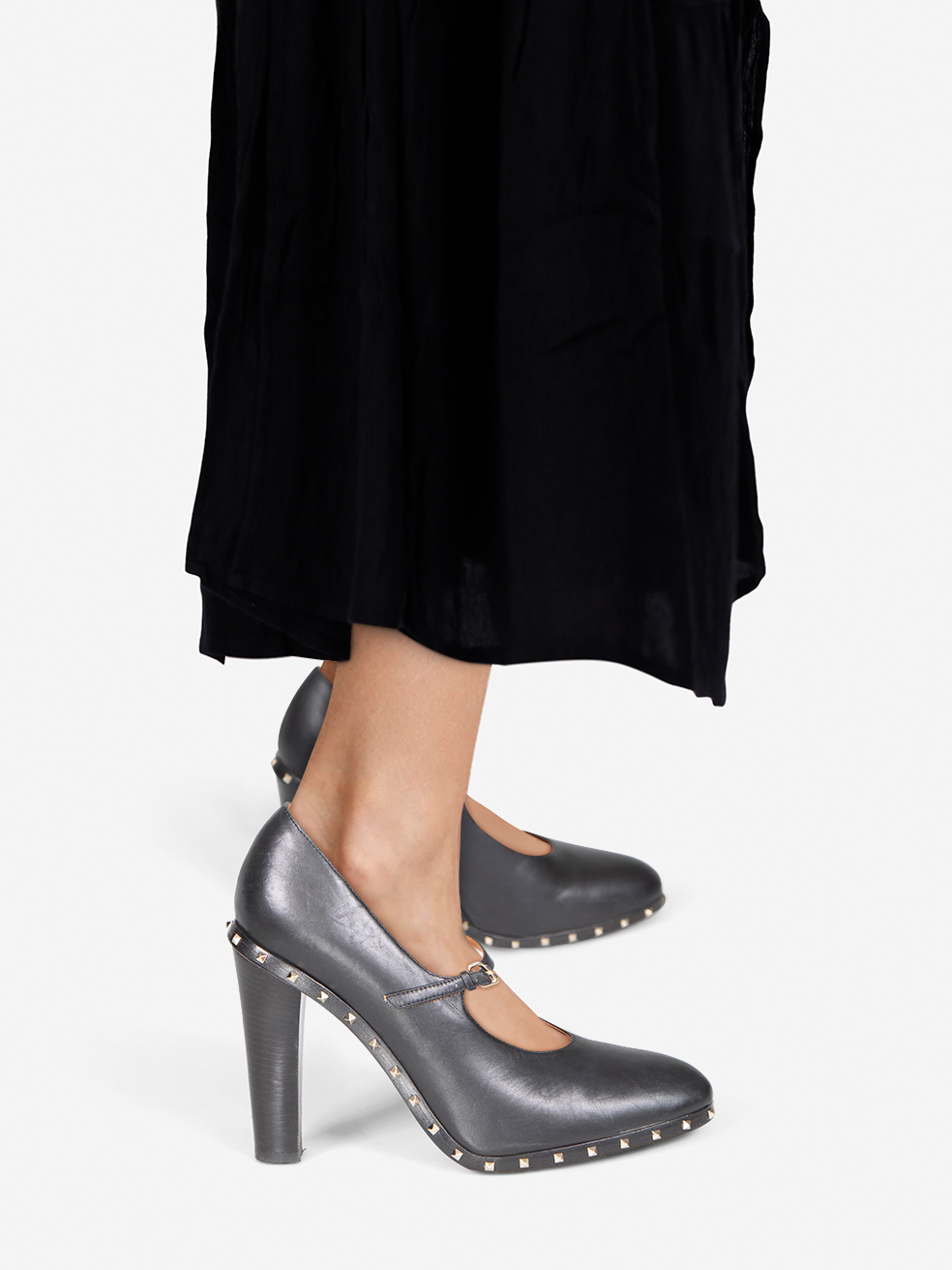 Valentino Garavani Pre-Owned Black Leather Studded Buckle Heels