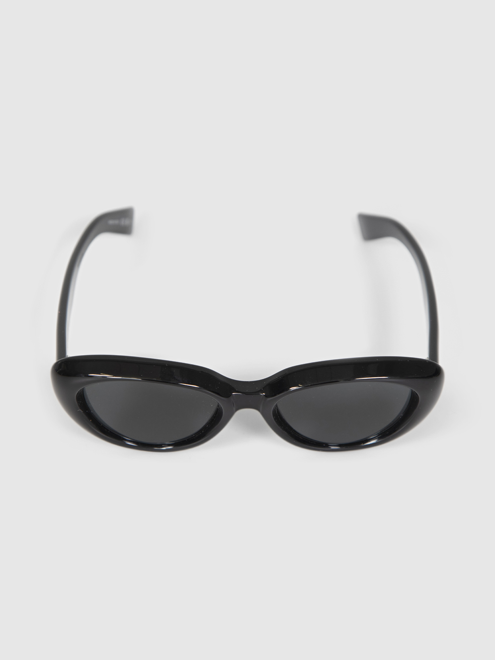 Second Hand Saint Laurent Black Cat Eye Logo Sunglasses