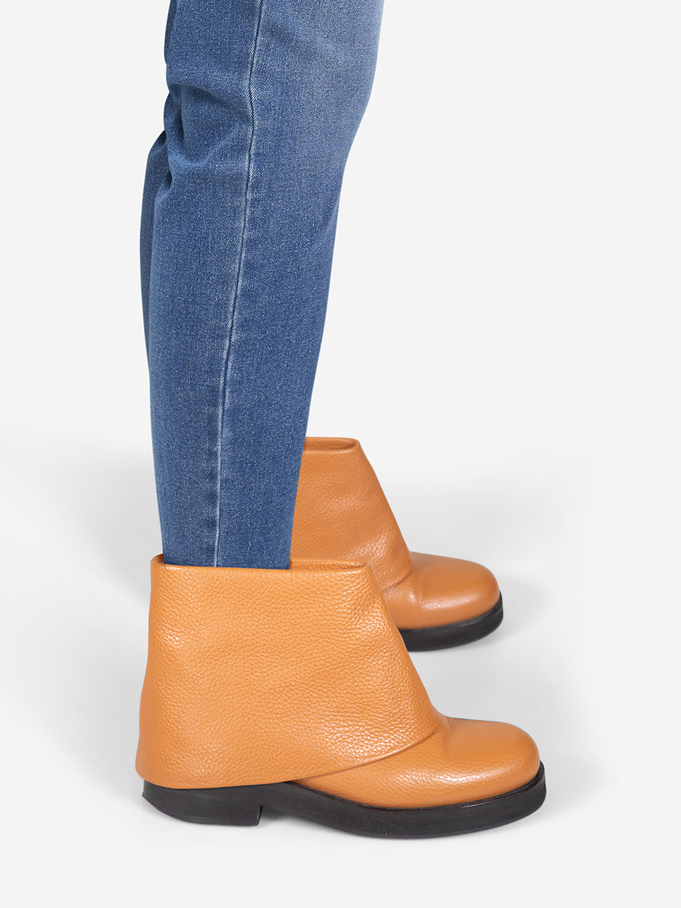 J.W.Anderson Pre-Owned Brown Leather Fold Over Ankle Boots